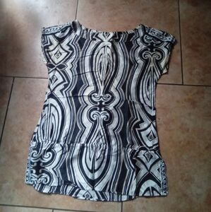 Stylish Black and White Women's Top